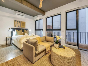 Loadshedding free, Secure, Rooftop Pool- Wifi